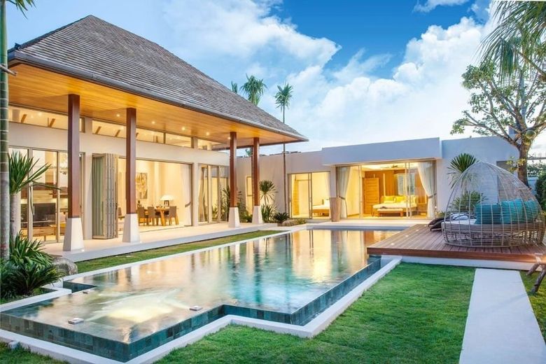 4 Bedroom Elegant Villa sor sale in Choeng Thale, Phuket