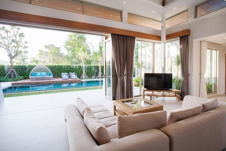 4 Bedroom Elegant Villa sor sale in Choeng Thale, Phuket