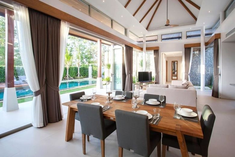 4 Bedroom Elegant Villa sor sale in Choeng Thale, Phuket