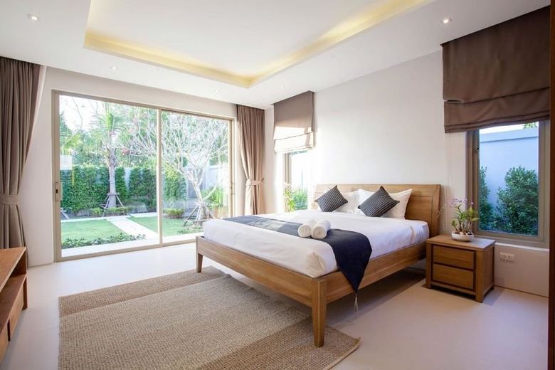 4 Bedroom Elegant Villa sor sale in Choeng Thale, Phuket