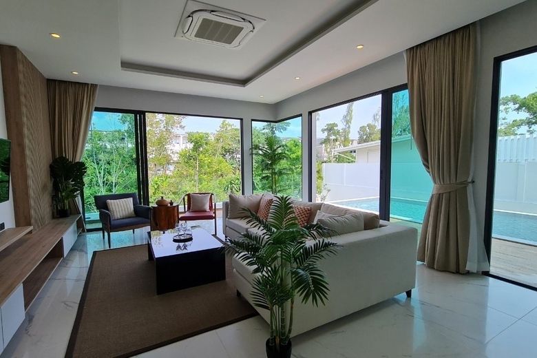 3 Bedroom Villa for Sale in Ko Kaeo, Phuket