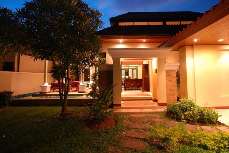 3 Bedroom Villa for Sale in Choeng Thale, Phuket