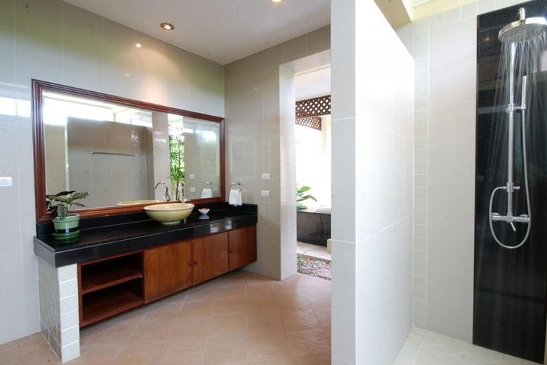 3 Bedroom Villa for Sale in Choeng Thale, Phuket