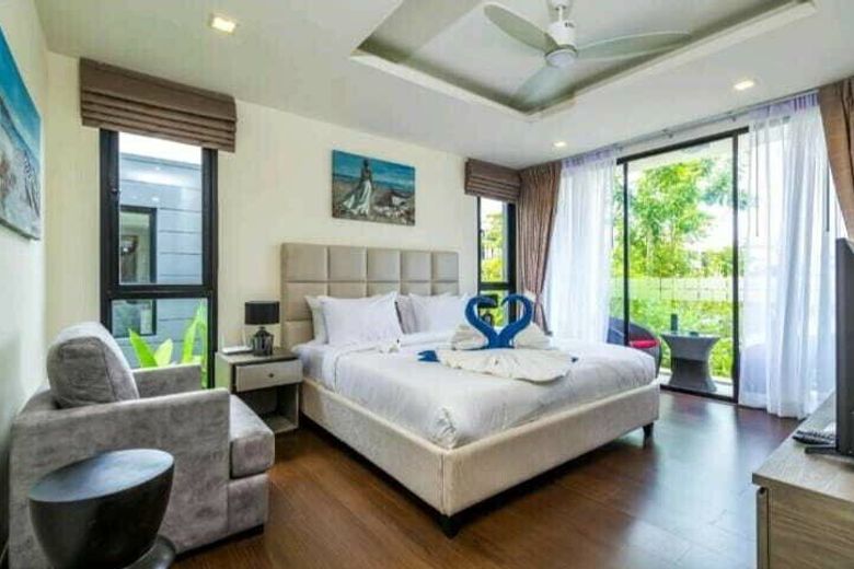 5 Bedroom Beautiful Villa for Sale in Choeng Thale, Phuket