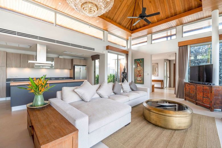 4 Bedroom Lake View Villa for Sale in Choeng Thale, Phuket