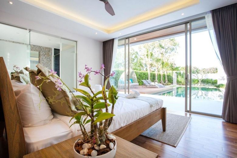 4 Bedroom Lake View Villa for Sale in Choeng Thale, Phuket