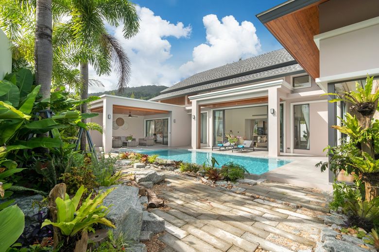 3 Bedroom Villa for Sale in Choeng Thale, Phuket