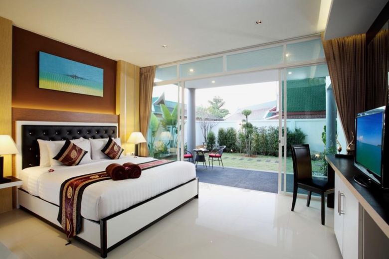 4 Bedroom Villa for Sale in Karon, Phuket