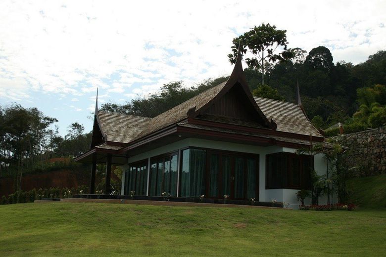 4 Bedroom Villa for Sale in Ko Kaeo, Phuket