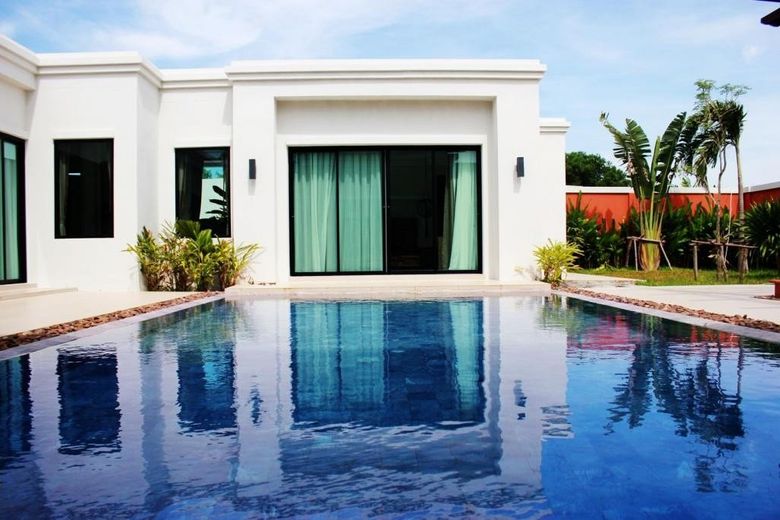 3 Bedroom Villa for Sale in Thep Krasatti, Phuket