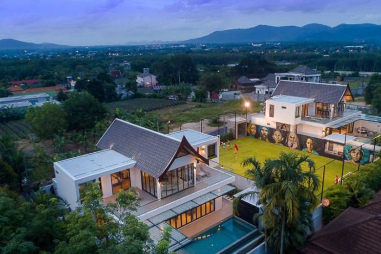 5 Bedroom Modern Pool Villa for Sale in Choeng Thale, Phuket