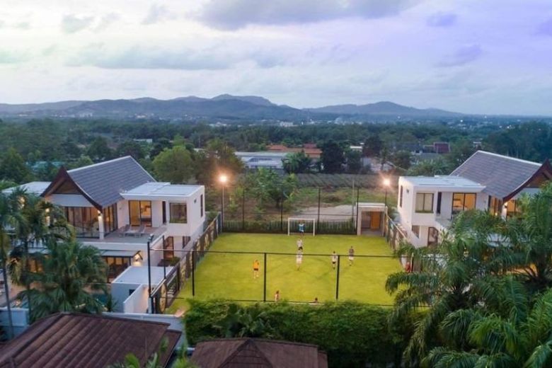 5 Bedroom Modern Pool Villa for Sale in Choeng Thale, Phuket