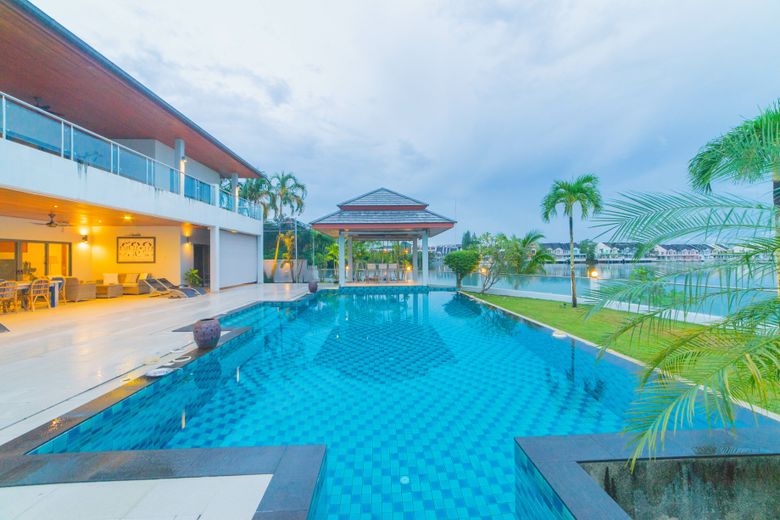 5 Bedroom Waterfront Villa for Sale in 88 in Chalong, Phuket