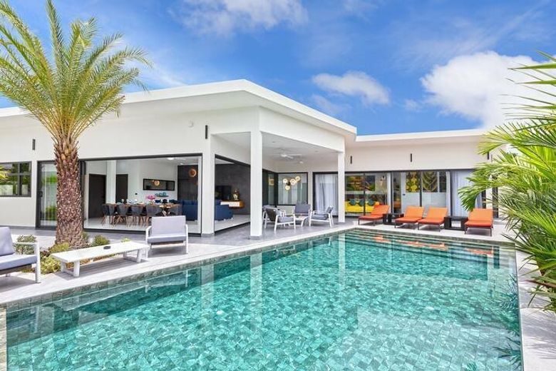 4 Bedroom Modern Villa for Sale in Rawai, Phuket