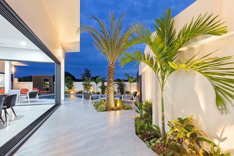 4 Bedroom Modern Villa for Sale in Rawai, Phuket