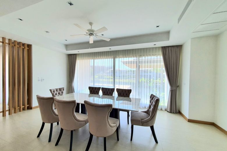 4 Bedroom Villa for Sale in Choeng Thale, Phuket