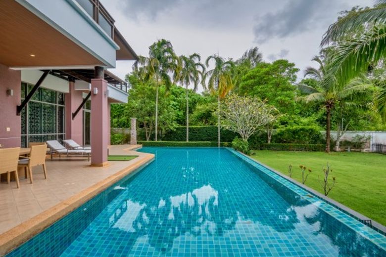 5 Bedroom Villa for Sale in Choeng Thale, Phuket