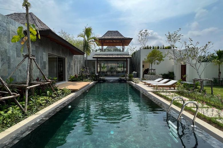 3 Bedroom Villa for Sale in Si Sunthon, Phuket