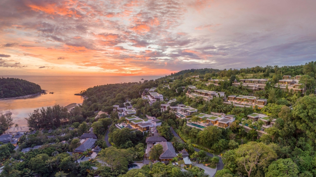Luxury property investment in Phuket overlooking Bang Tao Beach. Thailand property investment comparison featuring Phuket, Bangkok, Pattaya, Hua Hin, Koh Samui, Krabi and Chiang Mai. Luxury villas and marina lifestyle in Phuket's Bang Tao and Laguna area.